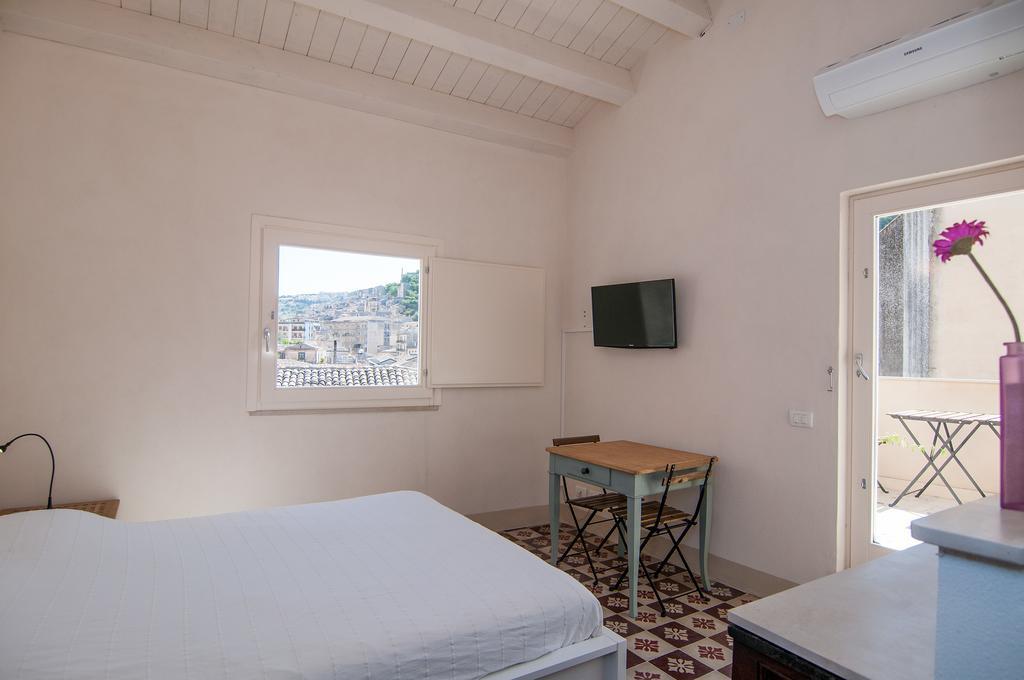 Ferienwohnung Palazzo Degli Olivi Modica Zimmer foto