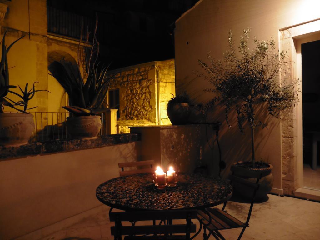 Ferienwohnung Palazzo Degli Olivi Modica Exterior foto